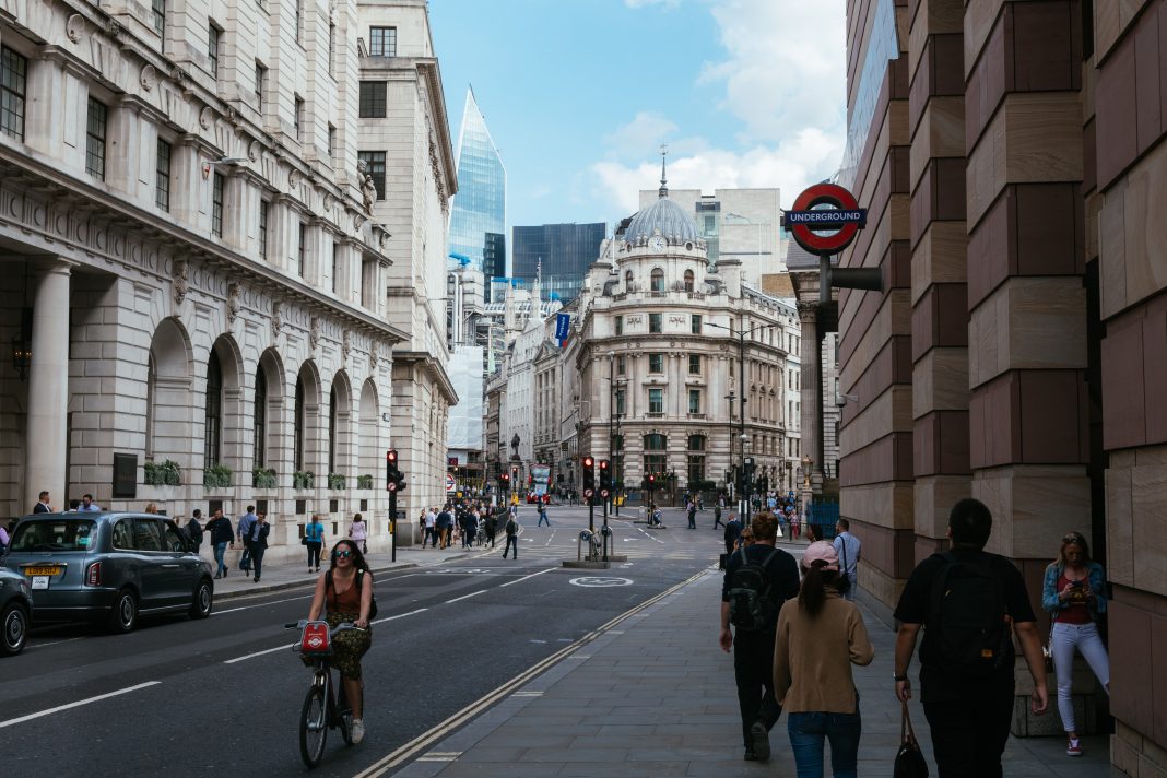 Busy street near Bank of England, London