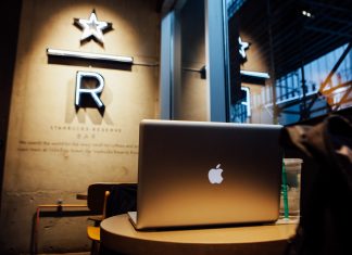 Is Apple preparing to launch a search engine?